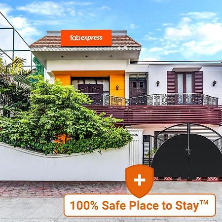 Fabexpress Nestlay Rooms - 100M From Velammal Hall, Moggappair Chennai Extérieur photo