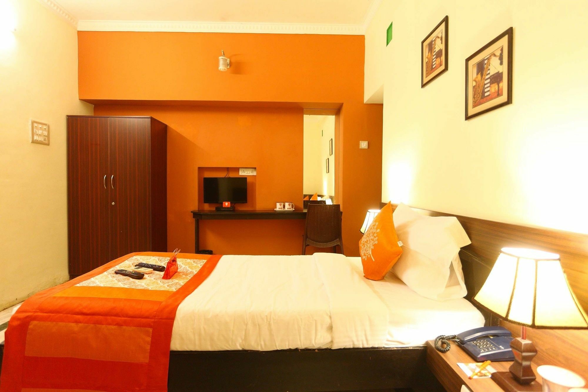 Fabexpress Nestlay Rooms - 100M From Velammal Hall, Moggappair Chennai Extérieur photo