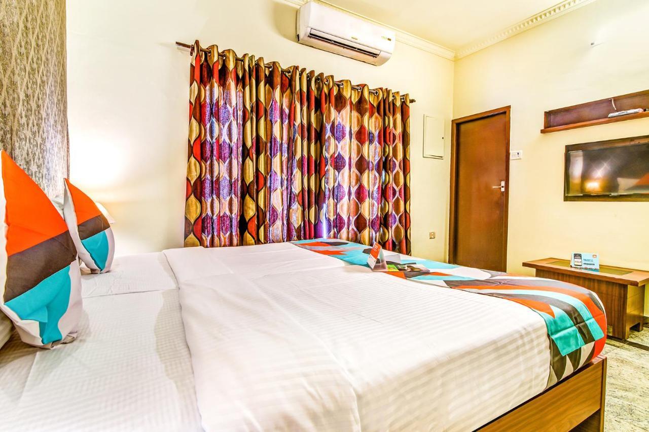 Fabexpress Nestlay Rooms - 100M From Velammal Hall, Moggappair Chennai Extérieur photo