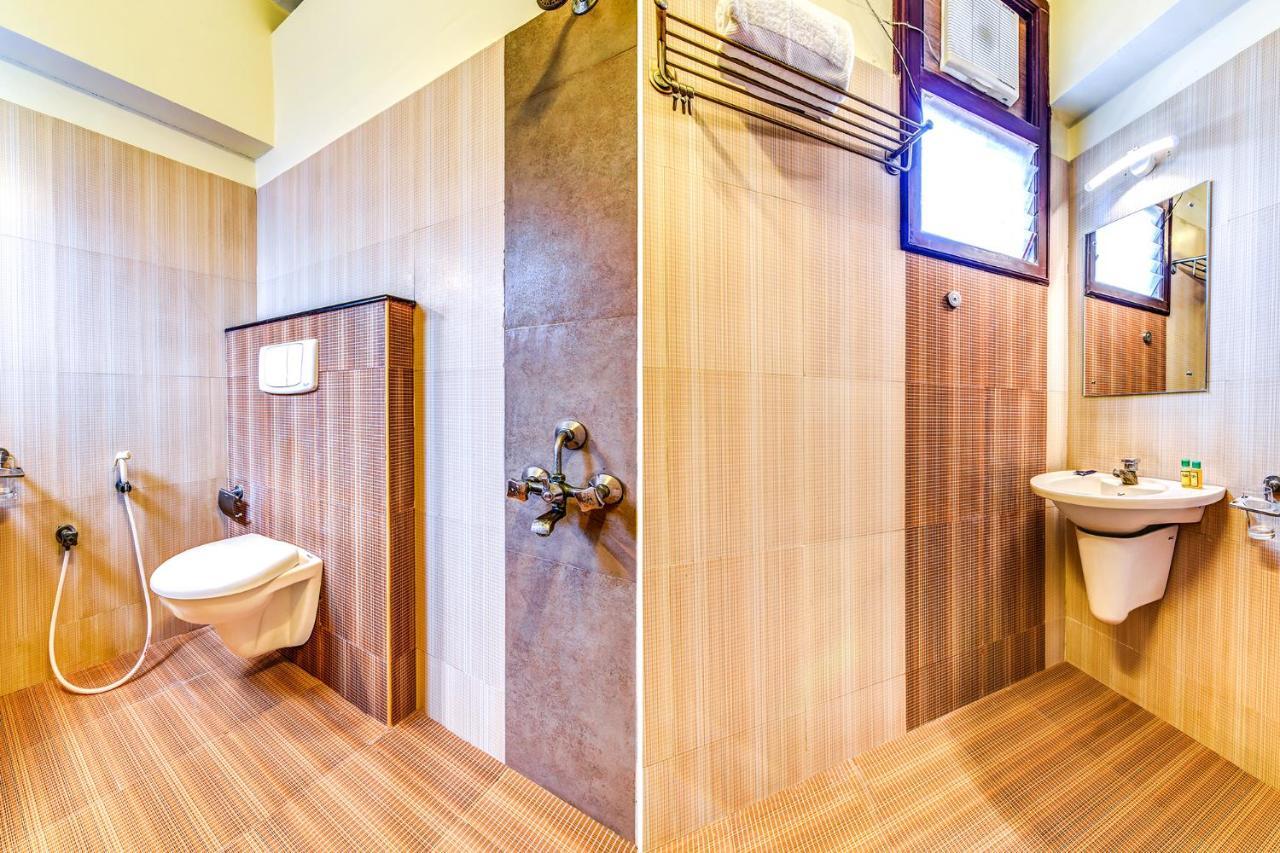 Fabexpress Nestlay Rooms - 100M From Velammal Hall, Moggappair Chennai Extérieur photo